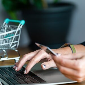 E-COMMERCE